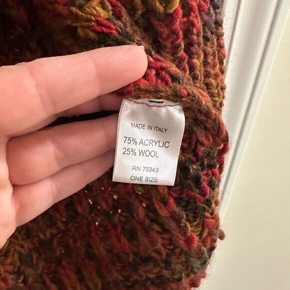 Elsamanda chunky knit poncho cape sweater Italy NWT - Picture 7 of 8